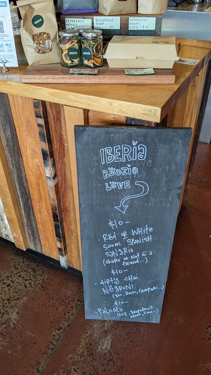MANO DELI menu board