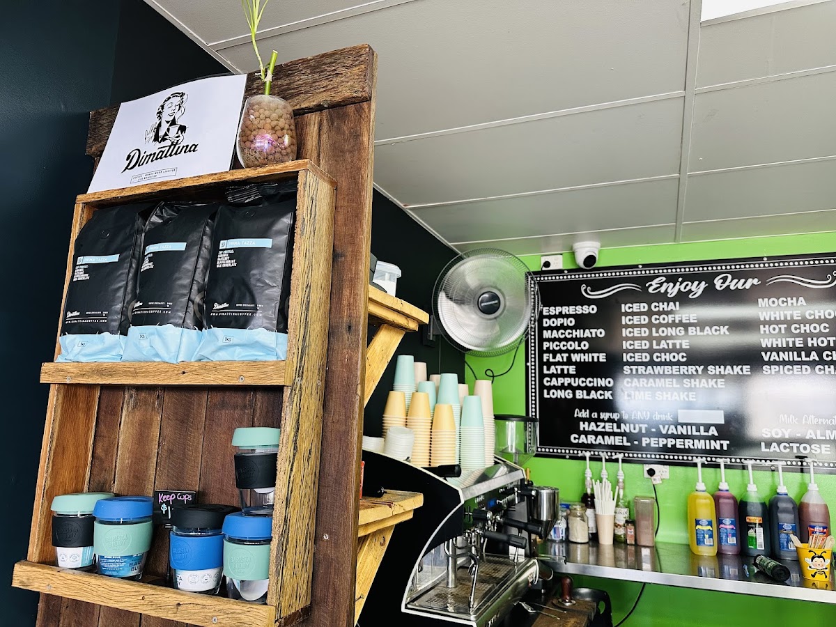 The Hungry Hive Cafe