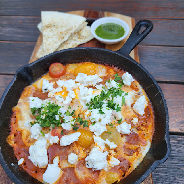 Shakshuka Baked Eggs