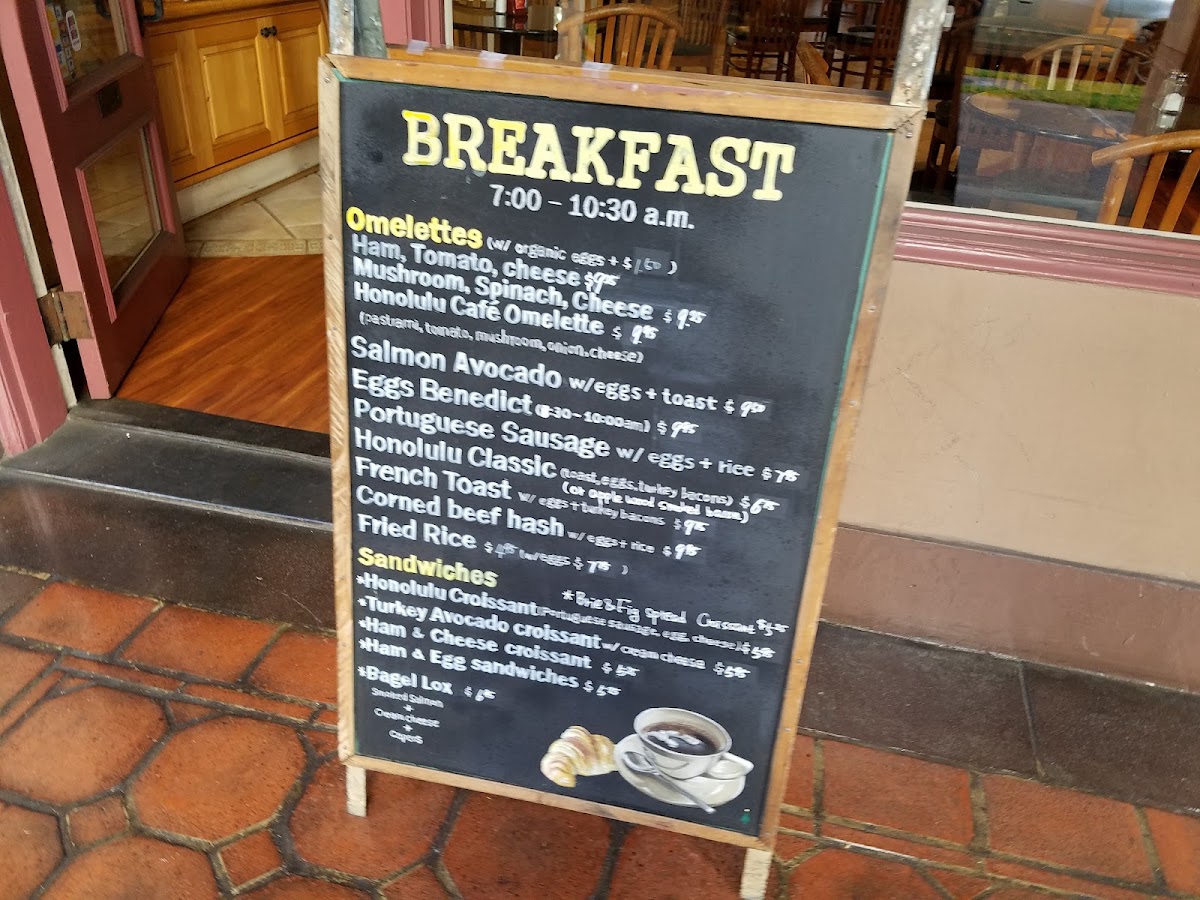 Honolulu Cafe menu board