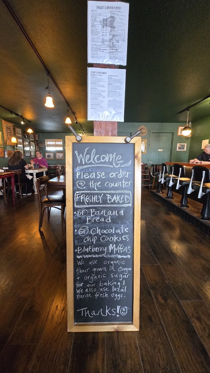Foggy's Cafe menu board