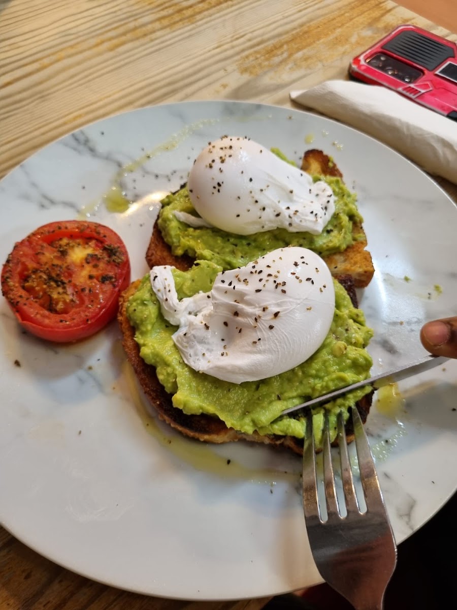 The Scarlett Table