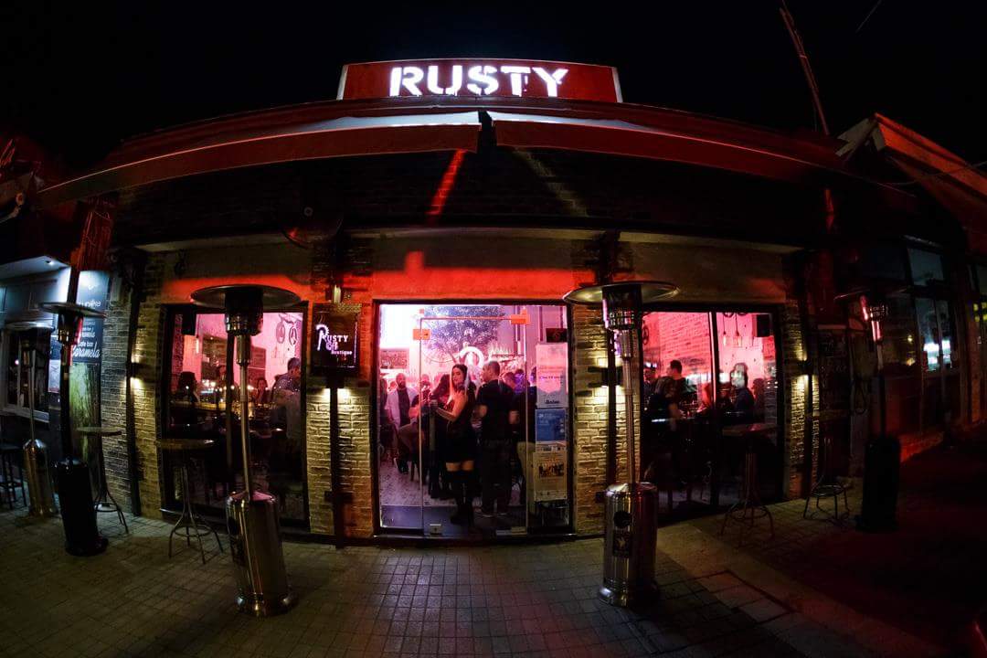 RASTY CAFE