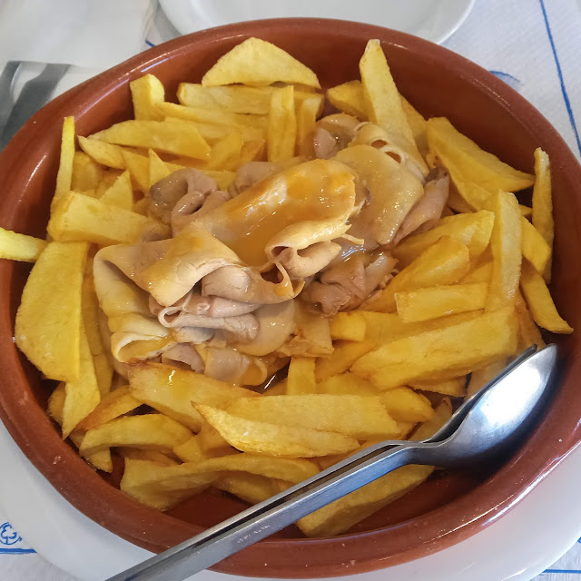 Jamón Asado Con Patatas Fritas