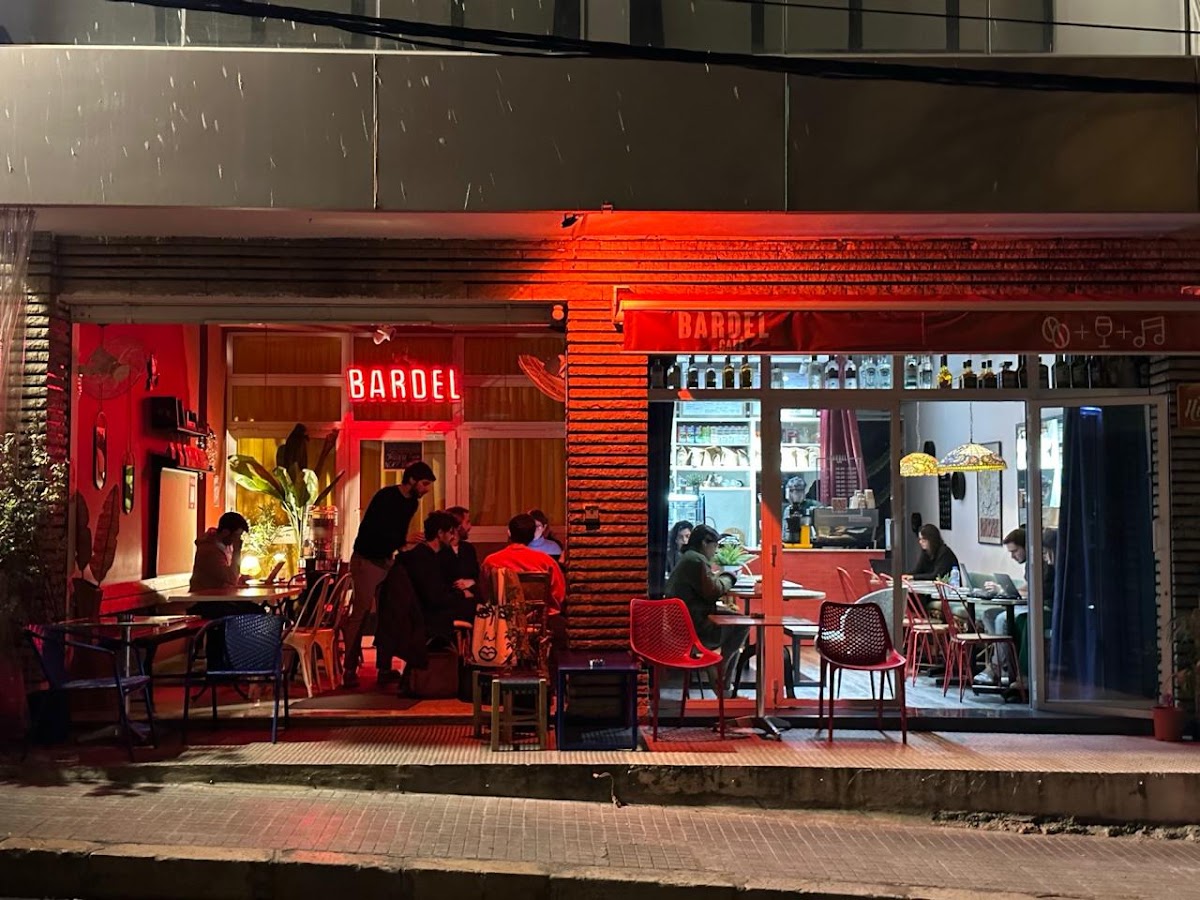 Bardel Café