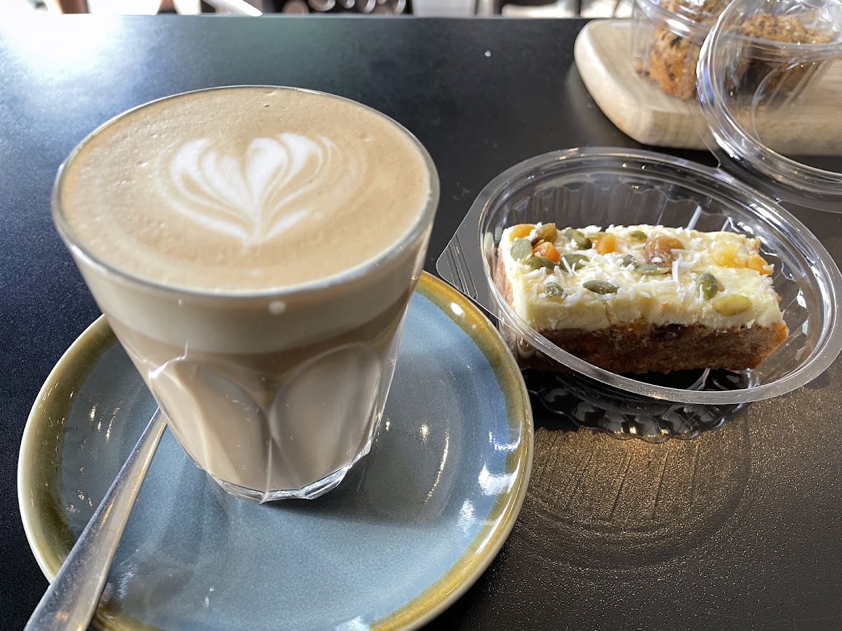 Mad Duck Cafe