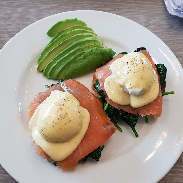 Eggs Royale