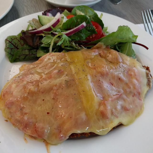 Chicken Parmigiana