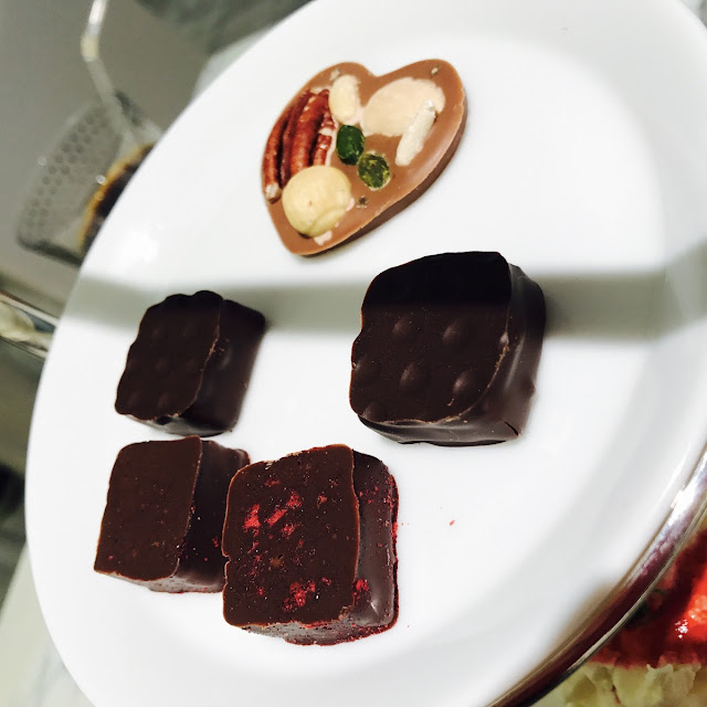 Sparkling Wine & Chocolate Bon Bons