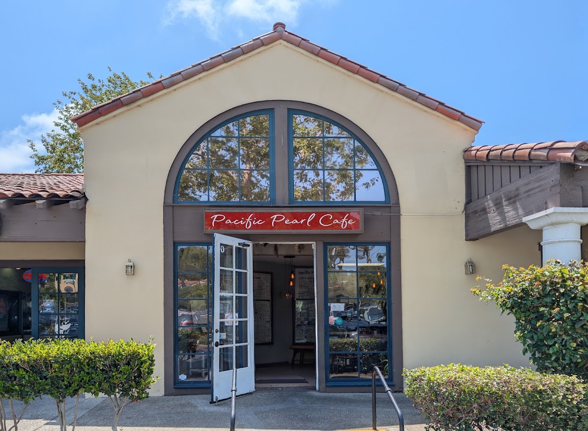 Pacific Pearl Cafe