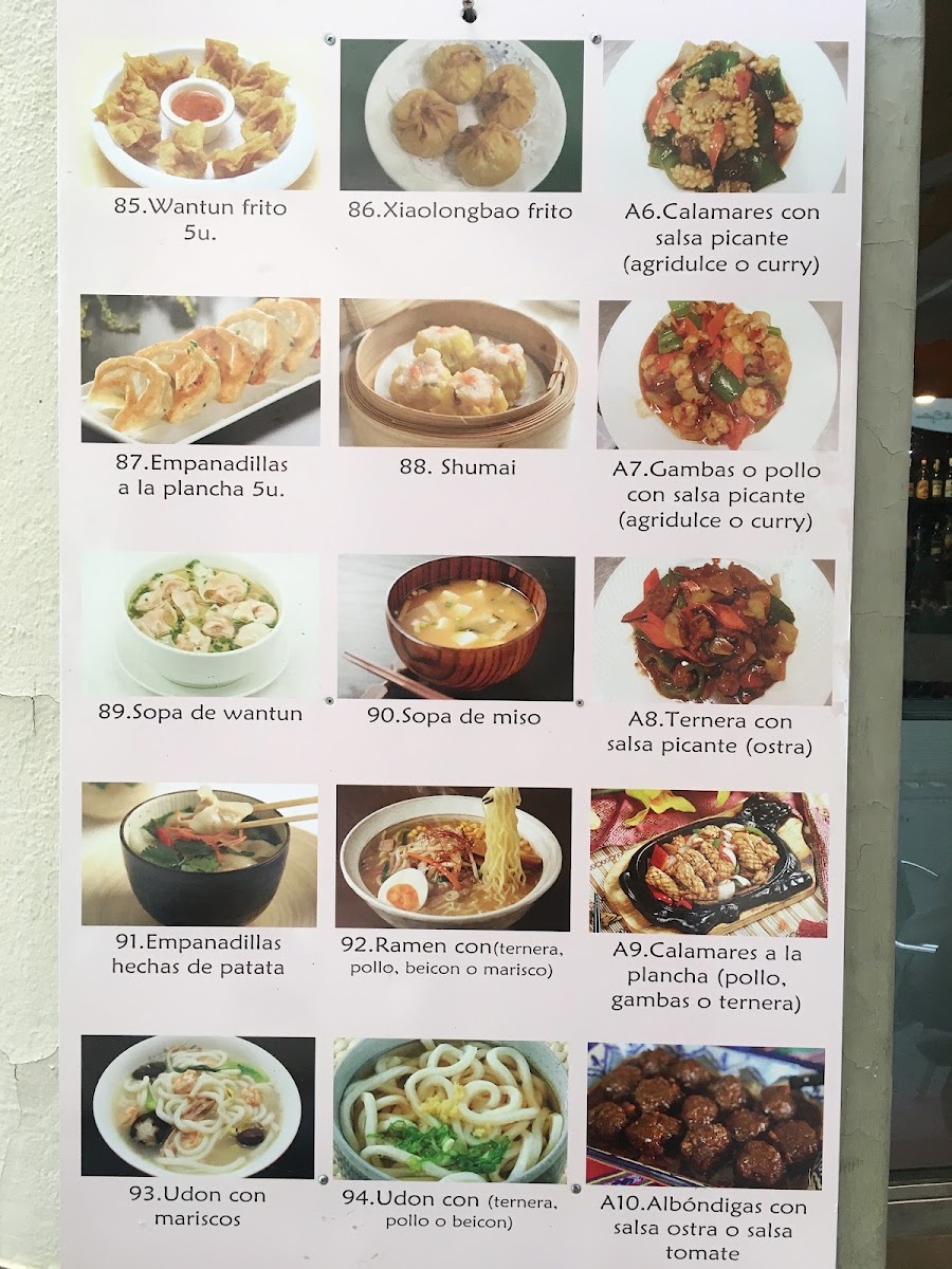 Cafeteria La Font del Gall menu board