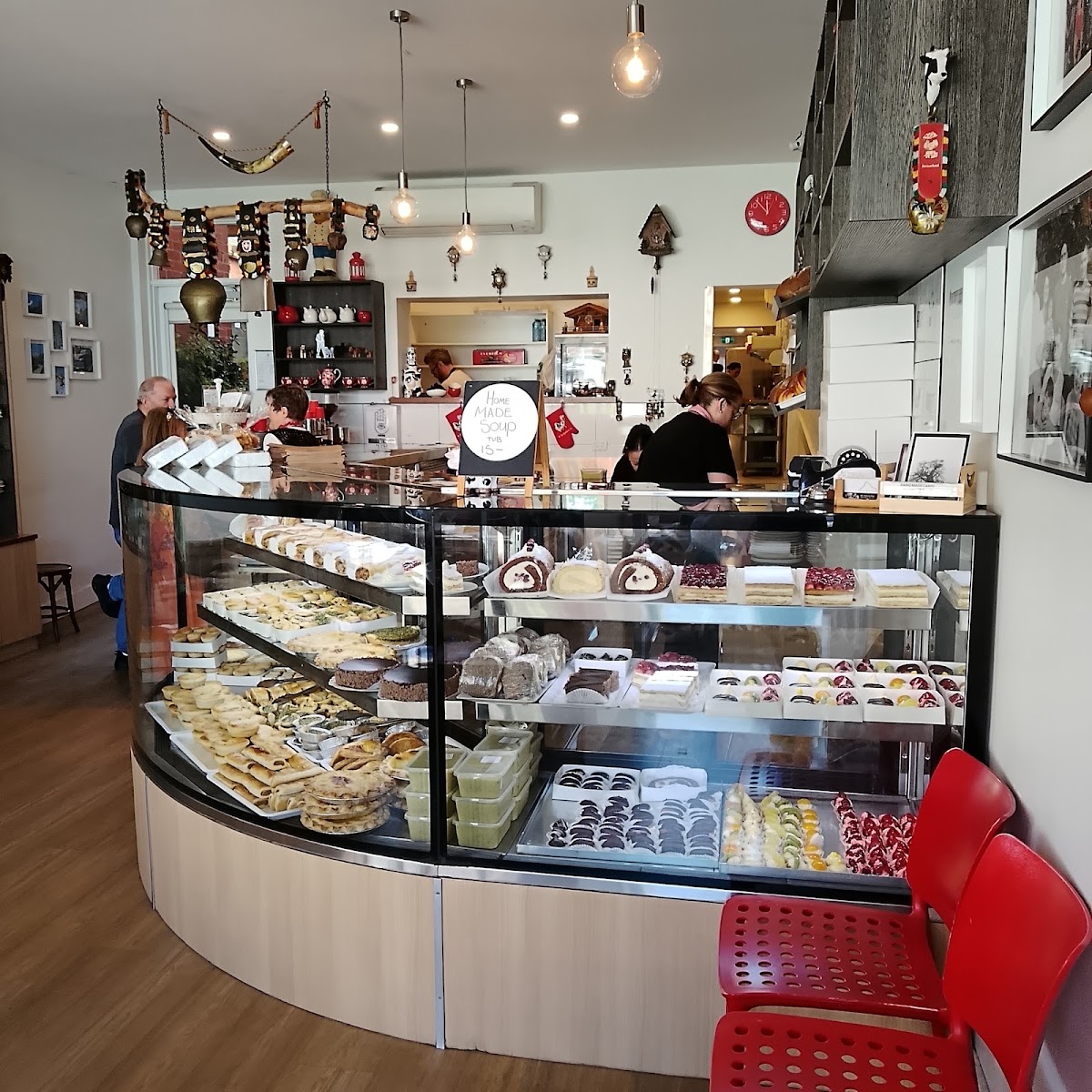 Hilltop Cakes