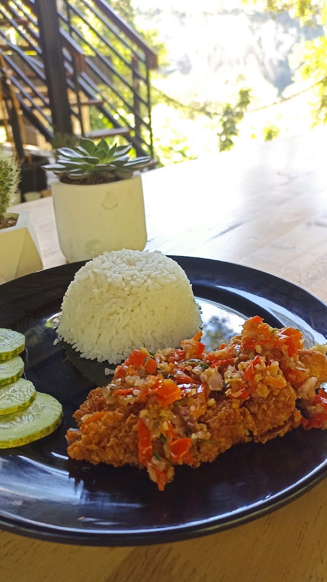 BADOENSANAK EATERY