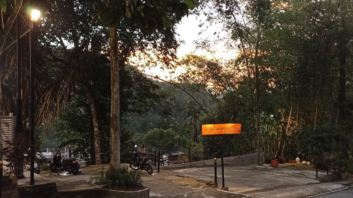 BADOENSANAK EATERY