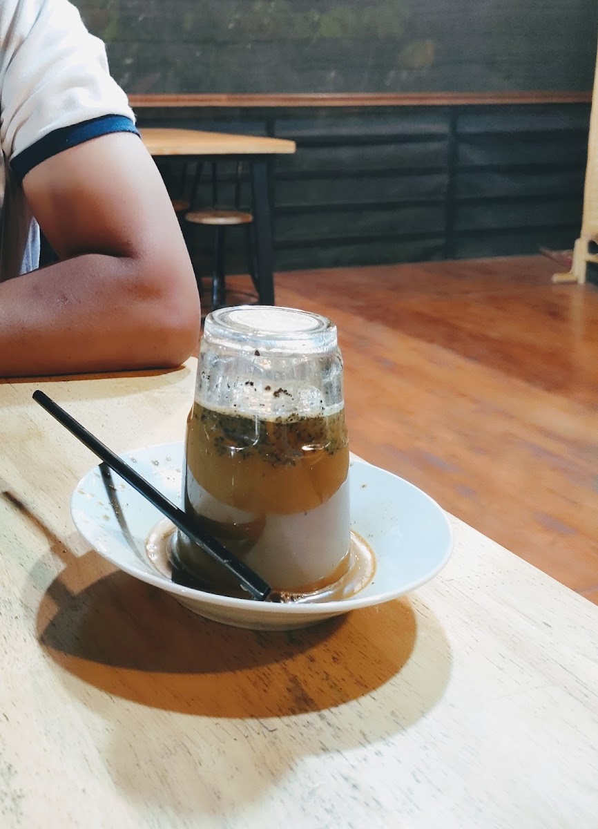 BADOENSANAK EATERY