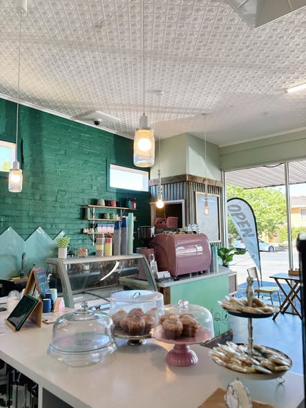 PoppySeed Cafe