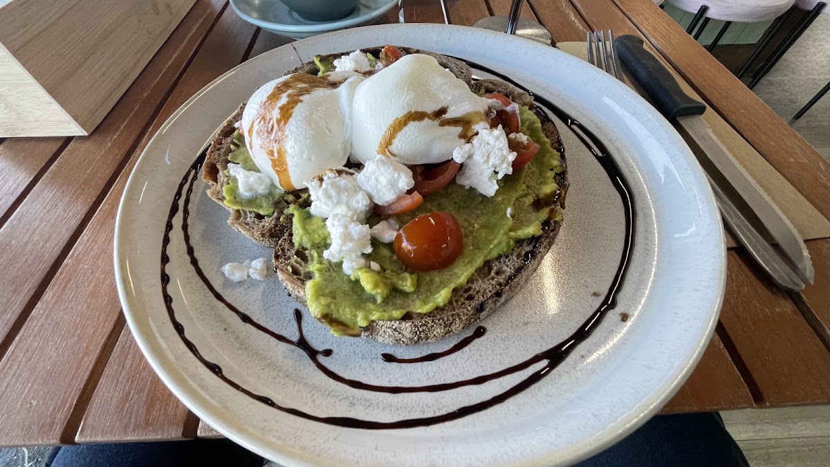PoppySeed Cafe