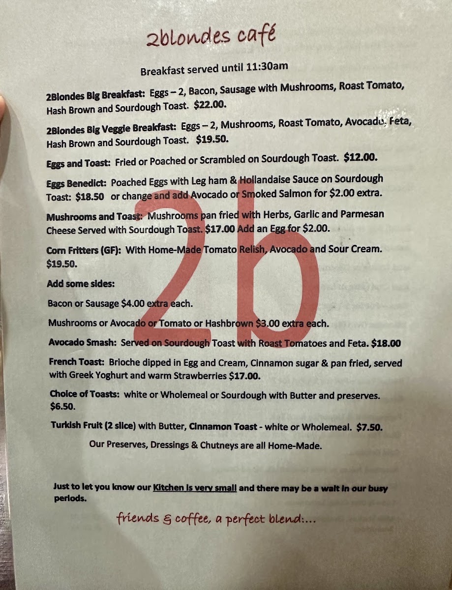 2 Blondes Cafe menu board
