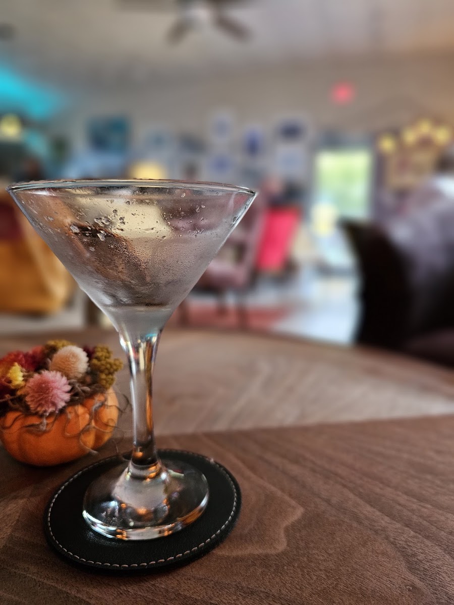 The Ragged Edge Art Bar and Gallery
