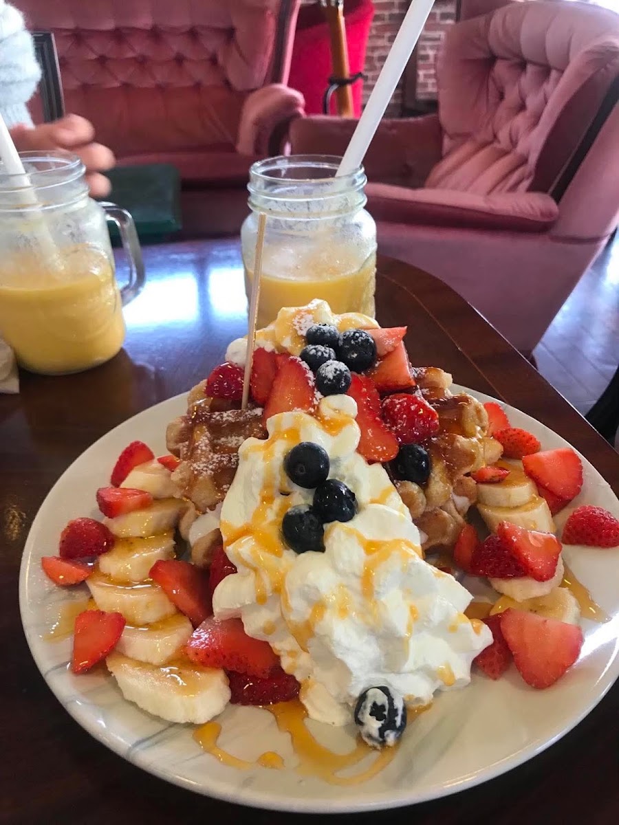 Friends & Flowers Cafe