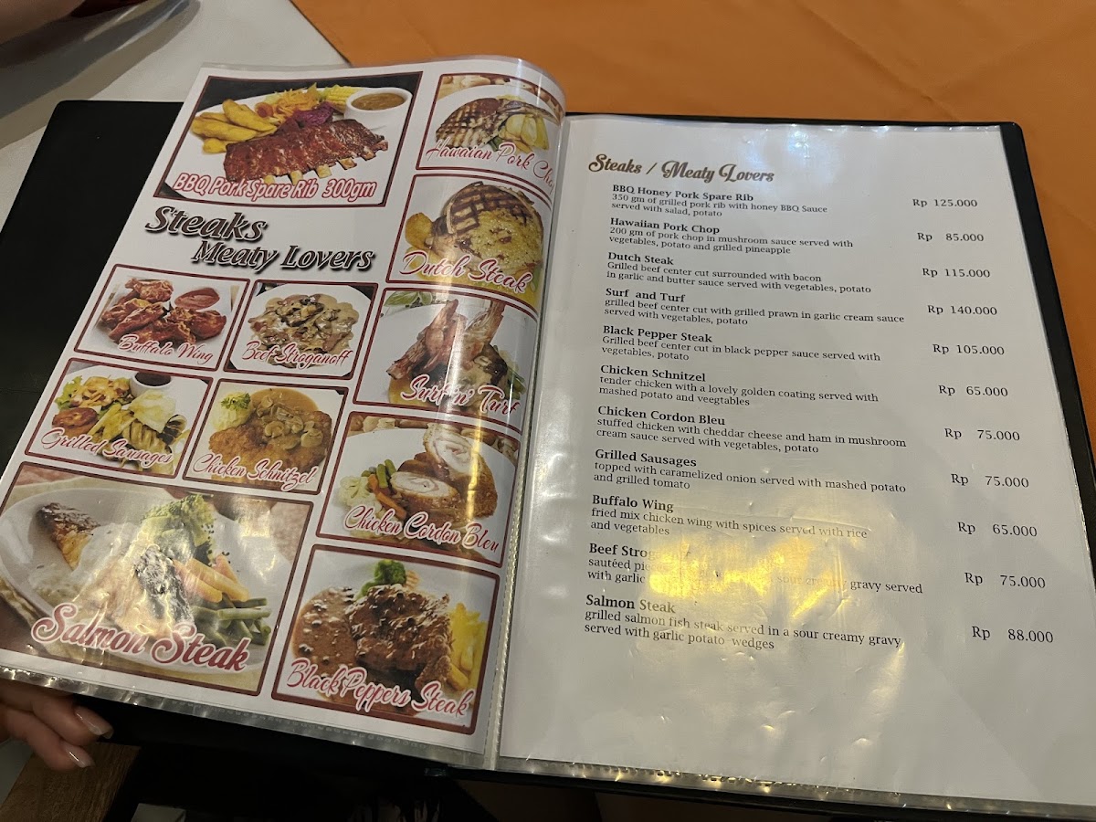 Warung Kak Rebo menu board
