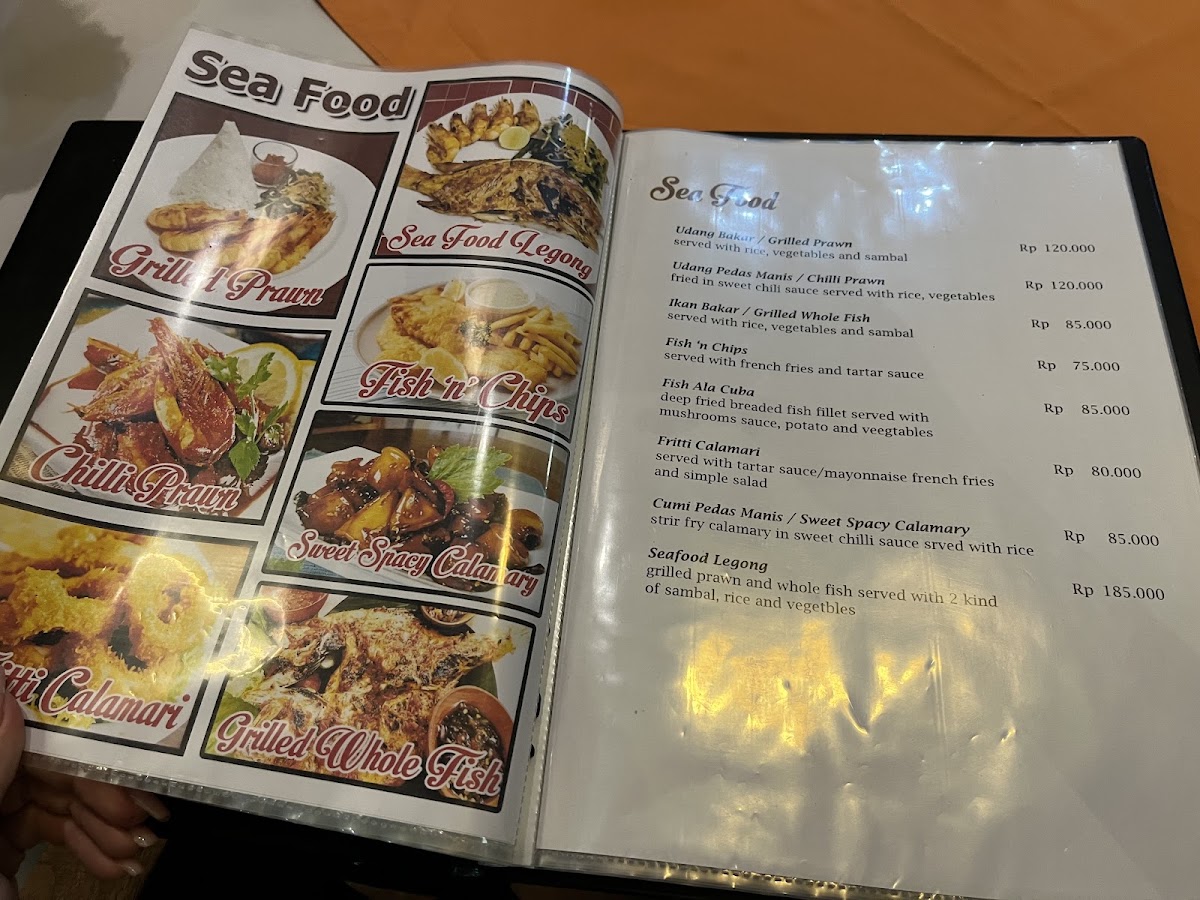 Warung Kak Rebo menu board