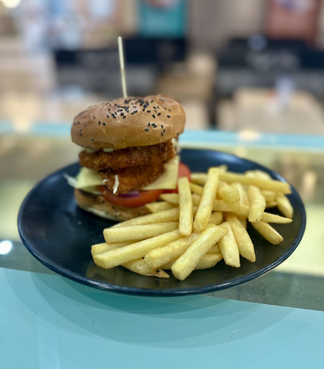 La Montagna Cafe & deli