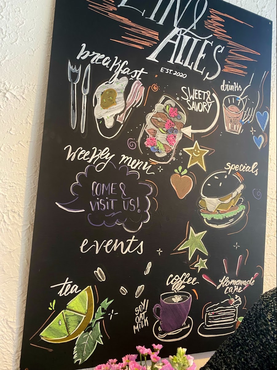 Ein & Alles menu board