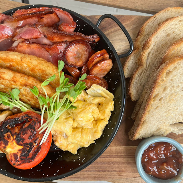 Big Breakfast