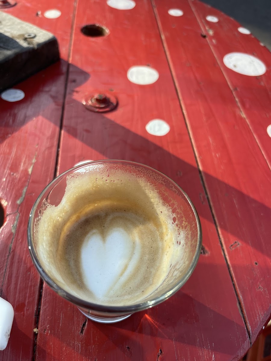 Madera Bar & Cafe