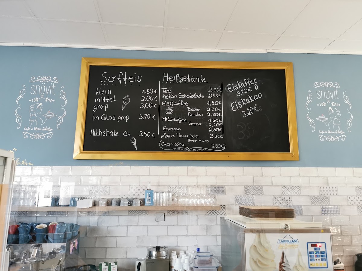 Snövit Café & kleine Schätze menu board
