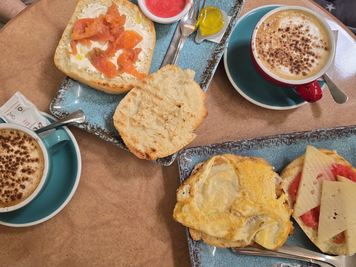 Salón de Té Carralero Panadería - Cafetería.