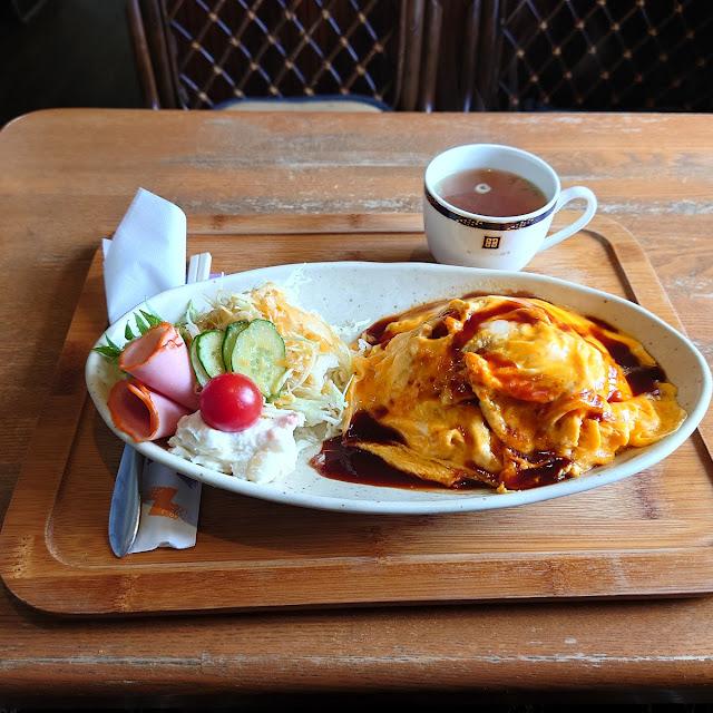 オムライス 850円