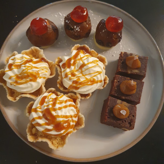 Christmas Pudding Brownie Apple Tart