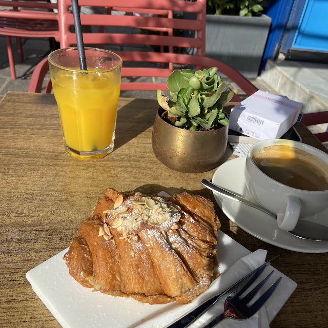 Almond Croissant