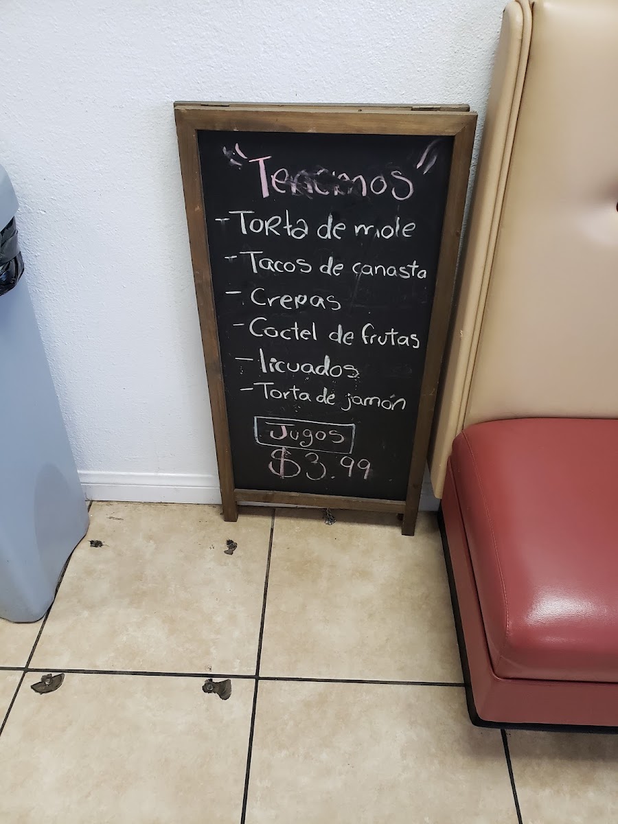 El Rincon La Chulis menu board