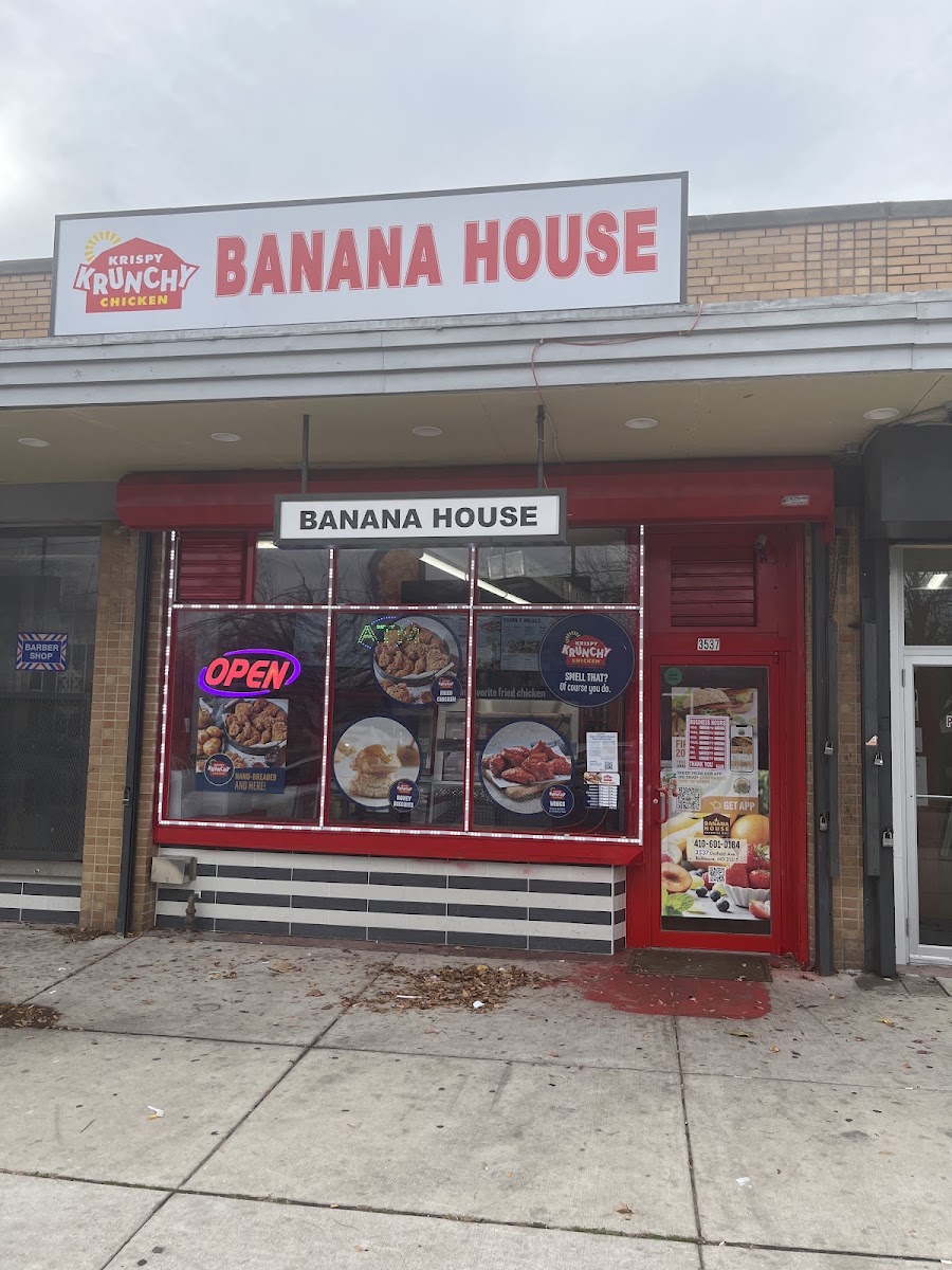 Banana House/ Krisby Krunchy chicken