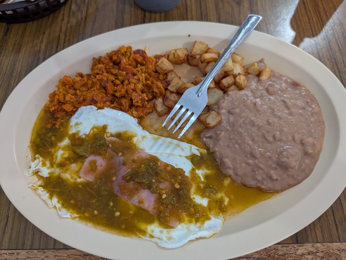 Los Cuates Restaurant 1