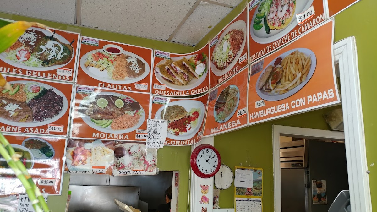 Casa de sanchez panadería y restaurante menu board