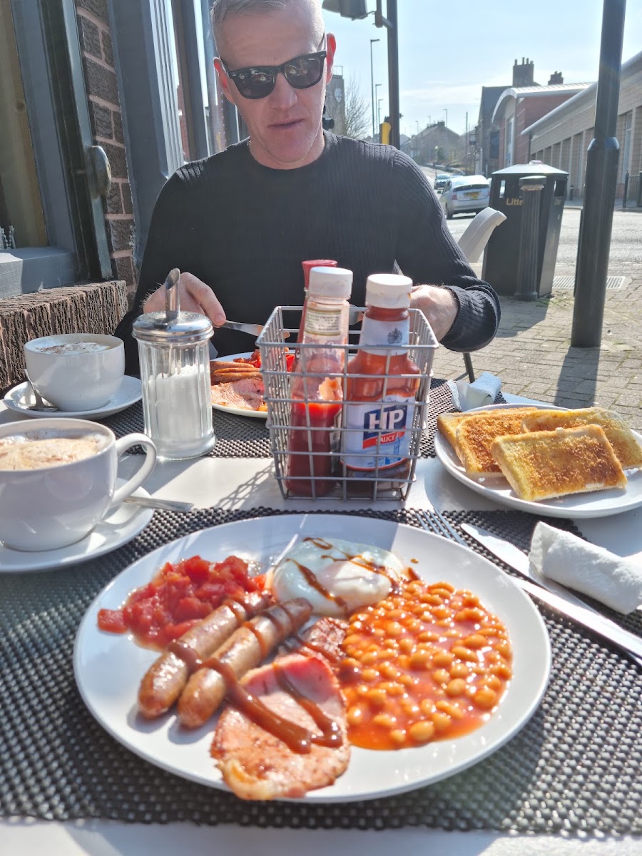 The Kettle Cafe & Bar