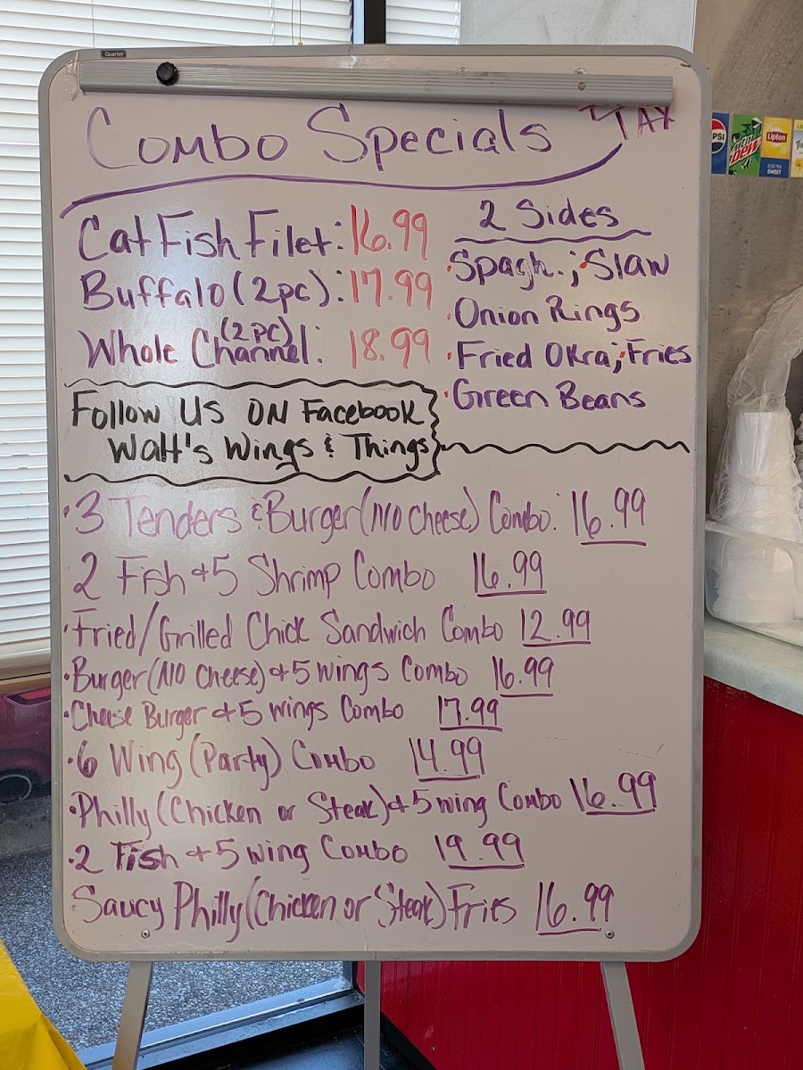 Walt's Wings & Things menu board