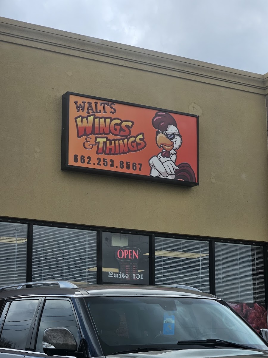 Walt's Wings & Things