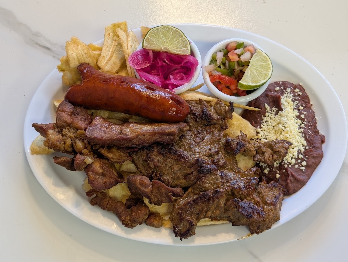 Honduran Antojitos