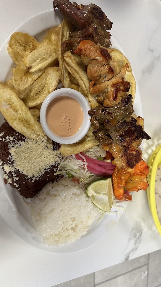 Honduran Antojitos
