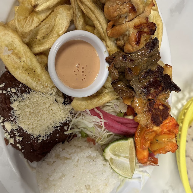 Pincho De Marisco Y Azada