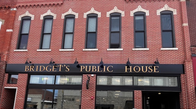 Bridget's Public House - Irish Pub