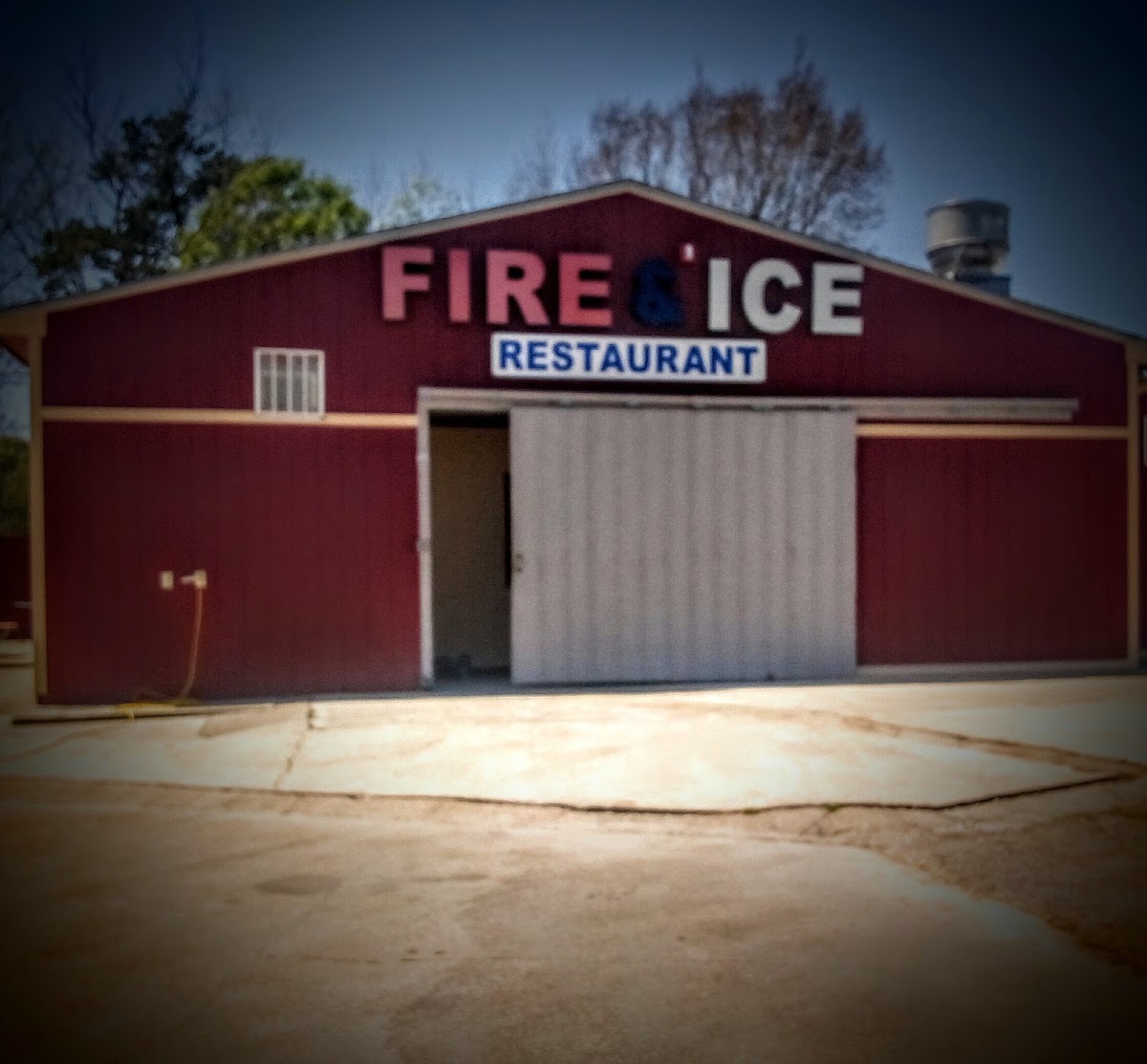 BIG Easy Crawfish/Fire & Ice Crawfish Patio