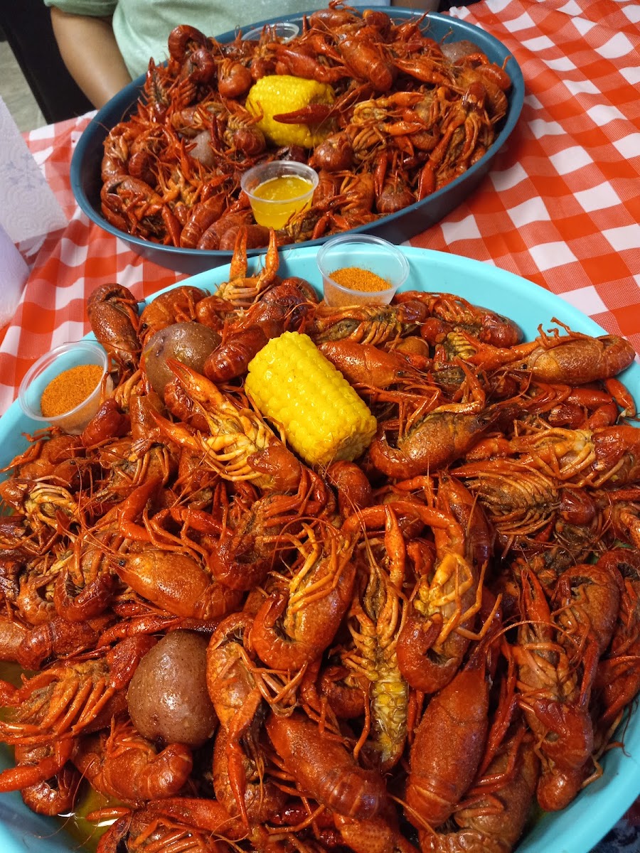 BIG Easy Crawfish/Fire & Ice Crawfish Patio