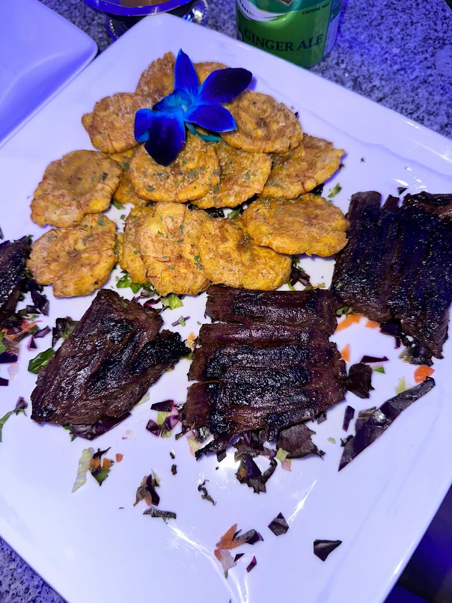 Masheratti Lounge & Grill