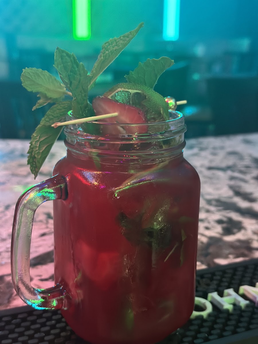 Masheratti Lounge & Grill